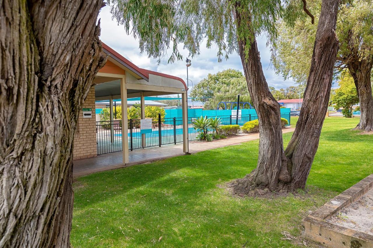 Busselton Villas And Glamping Village ภายนอก รูปภาพ