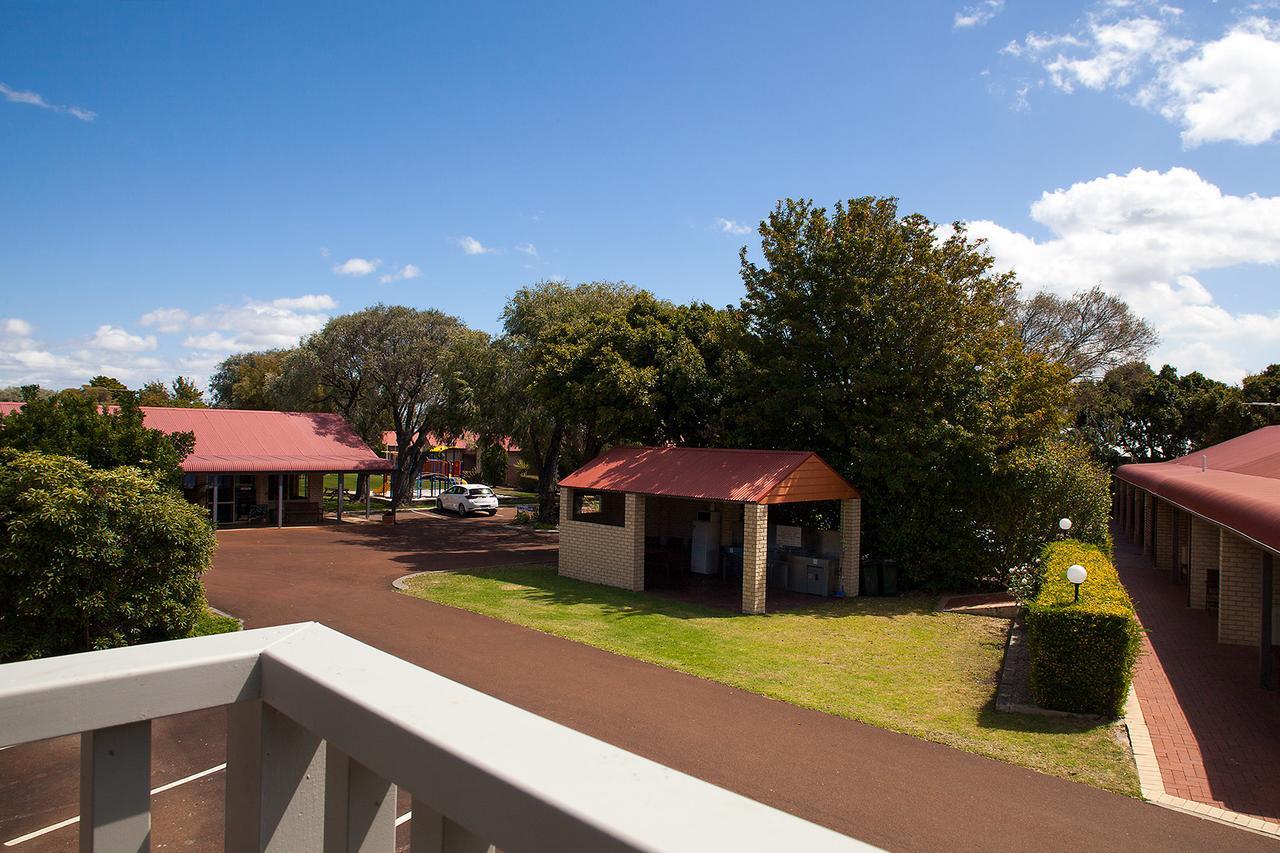 Busselton Villas And Glamping Village ภายนอก รูปภาพ