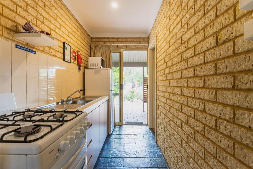 Busselton Villas And Glamping Village ภายนอก รูปภาพ