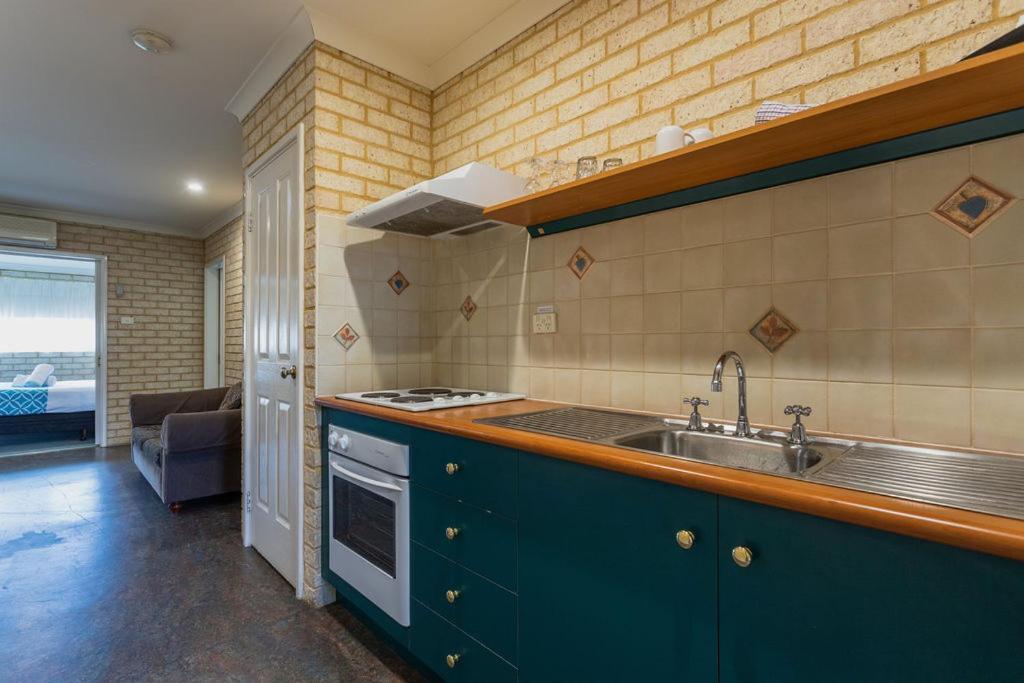 Busselton Villas And Glamping Village ภายนอก รูปภาพ