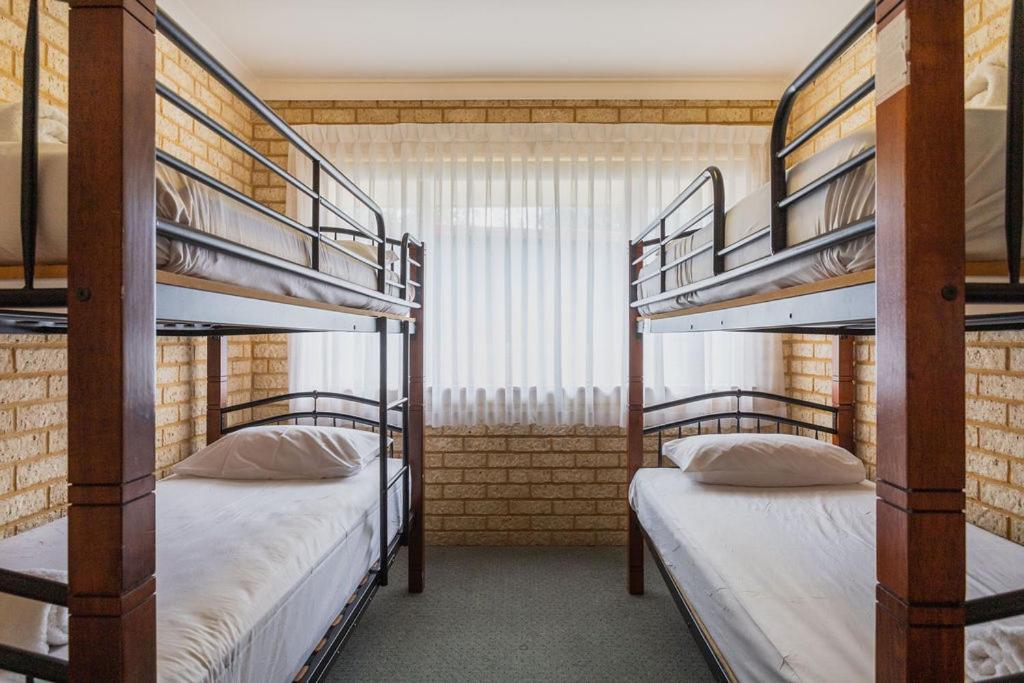 Busselton Villas And Glamping Village ภายนอก รูปภาพ